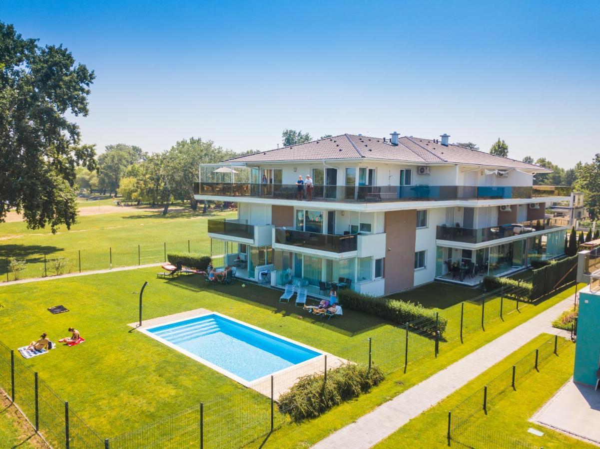 Myflat Luxy Beach Apartment Siófok Exteriér fotografie